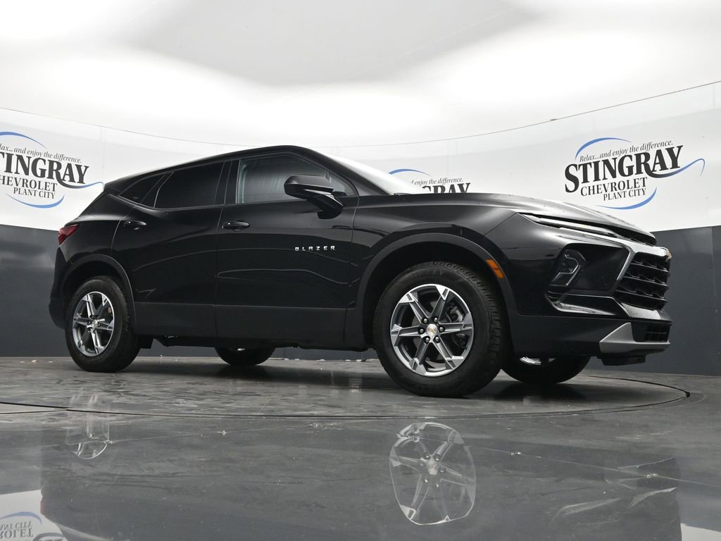 Used 2025 Chevrolet Blazer LT image 17