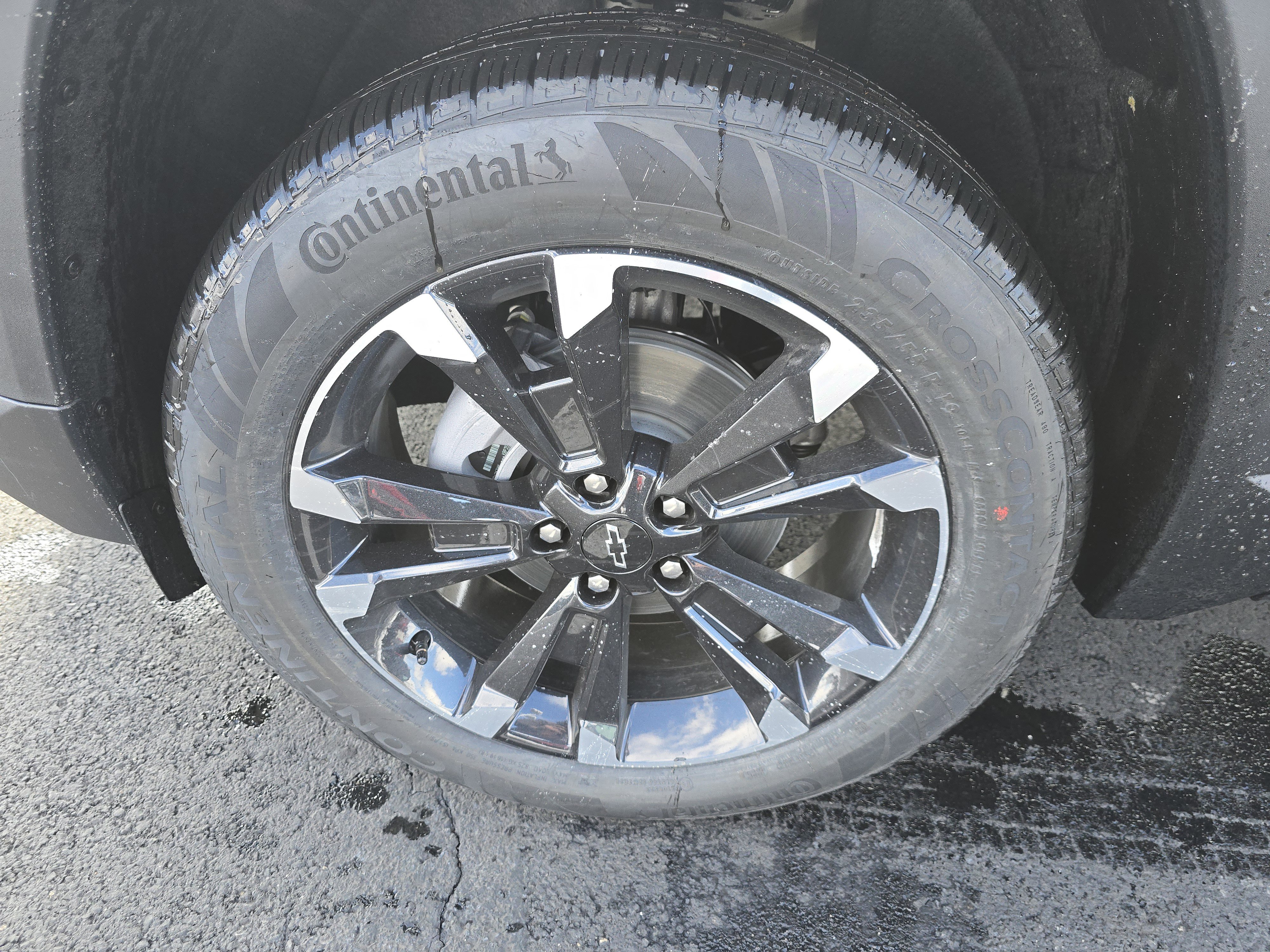 New 2026 Chevrolet Equinox RS w/ Safety and Technology Package image 12