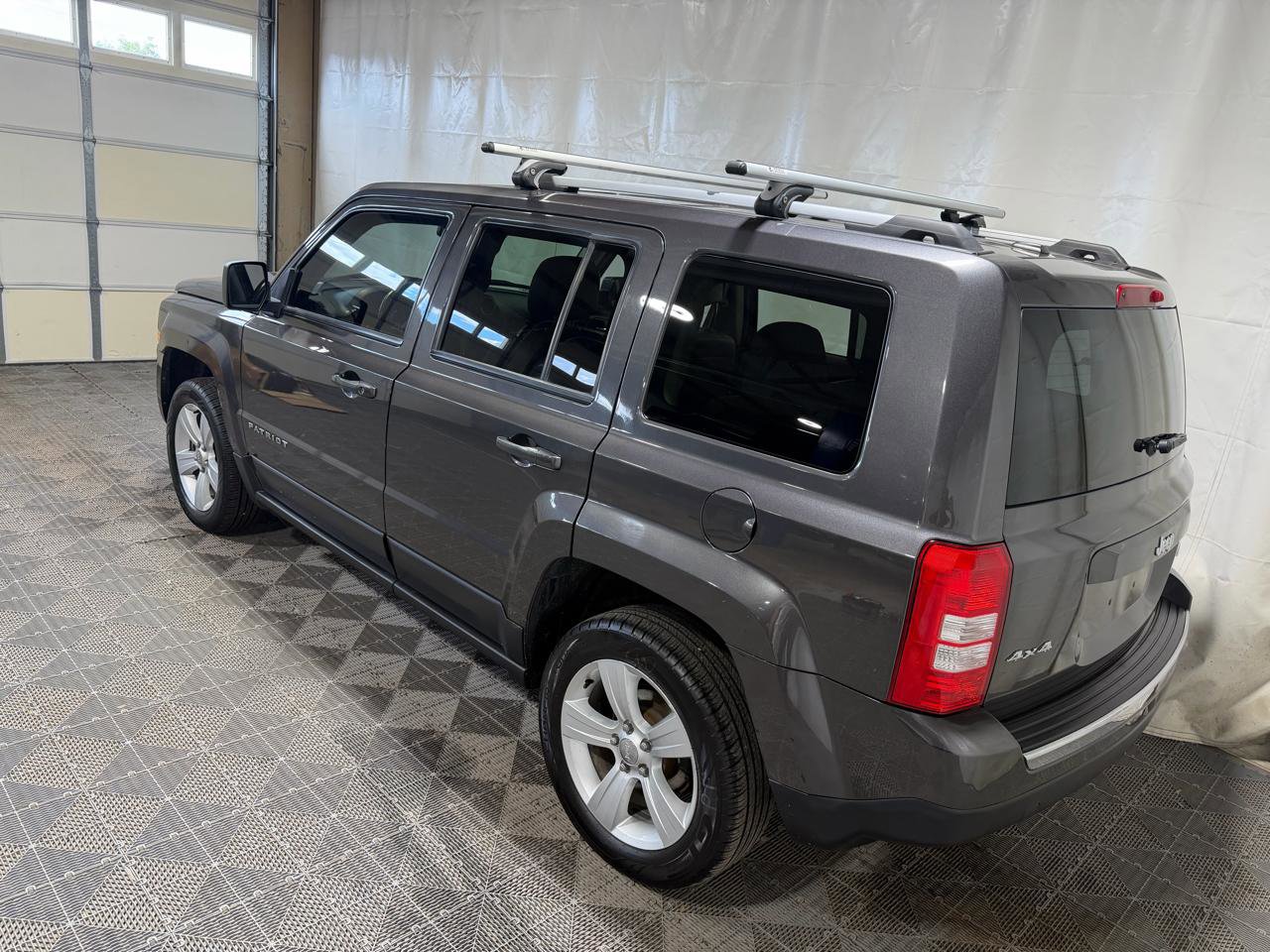 Used 2015 Jeep Patriot Limited AWD/4WD image 4