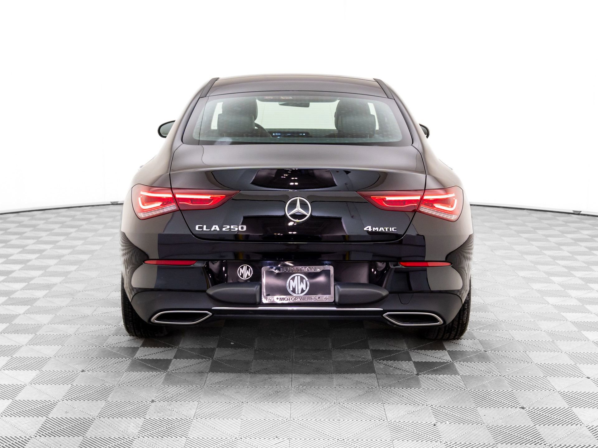 Used 2023 Mercedes-Benz CLA 250 4MATIC image 4