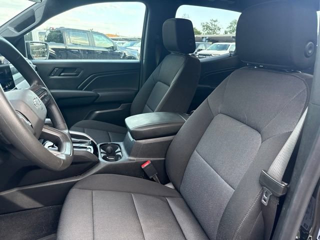 Used 2024 Chevrolet Colorado Trail Boss w/ Technology Package AWD/4WD image 10