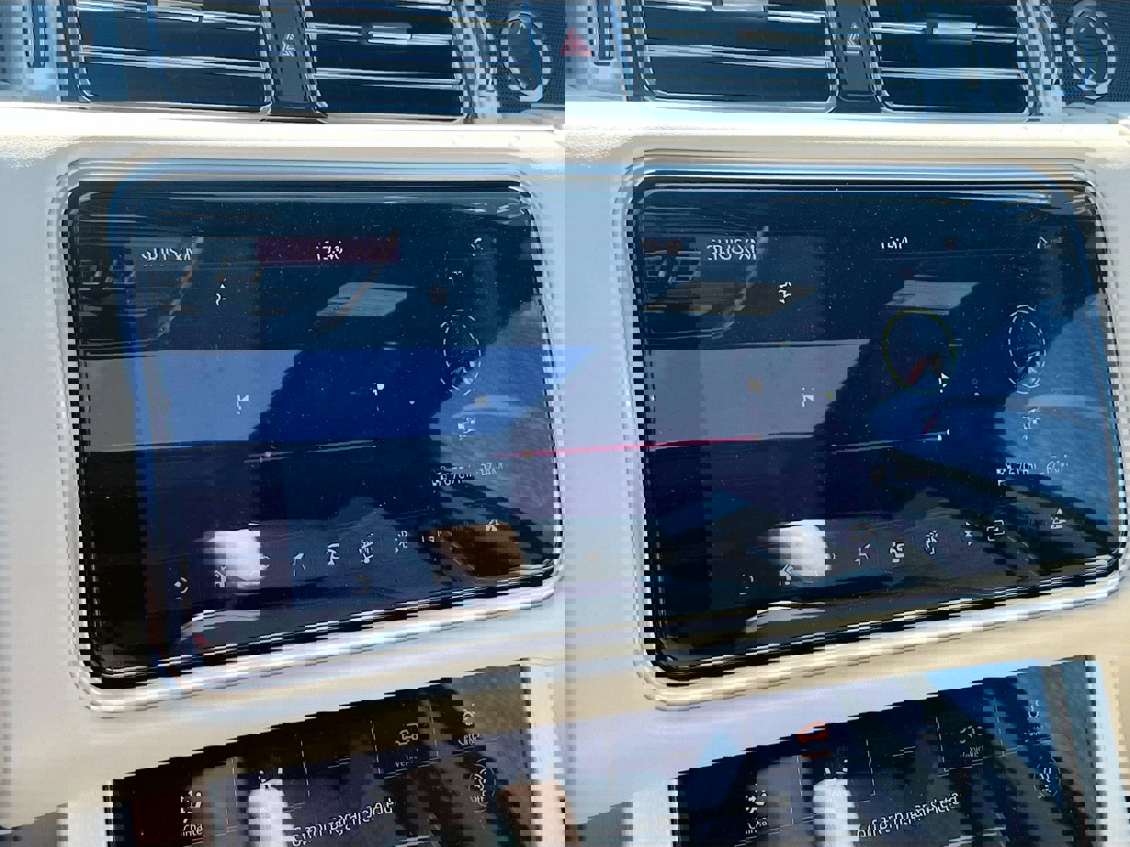 Used 2019 Land Rover Range Rover HSE AWD/4WD image 15