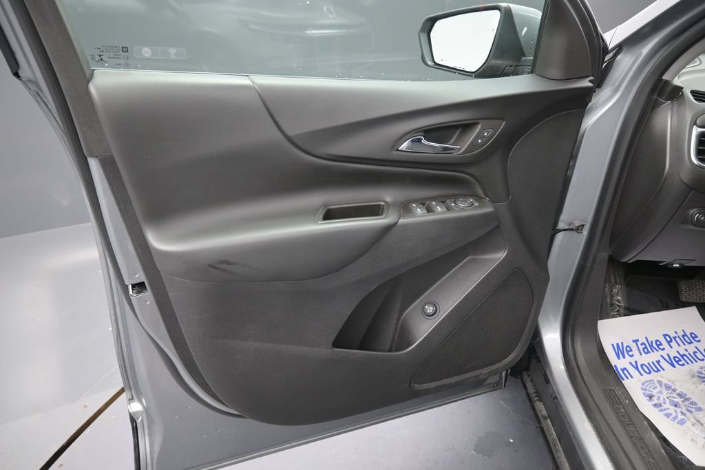 Used 2023 Chevrolet Equinox LT AWD/4WD image 29