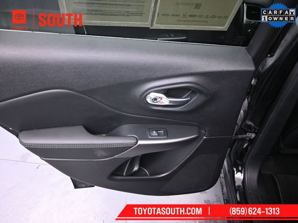 Used 2022 Jeep Cherokee Latitude Lux image 26