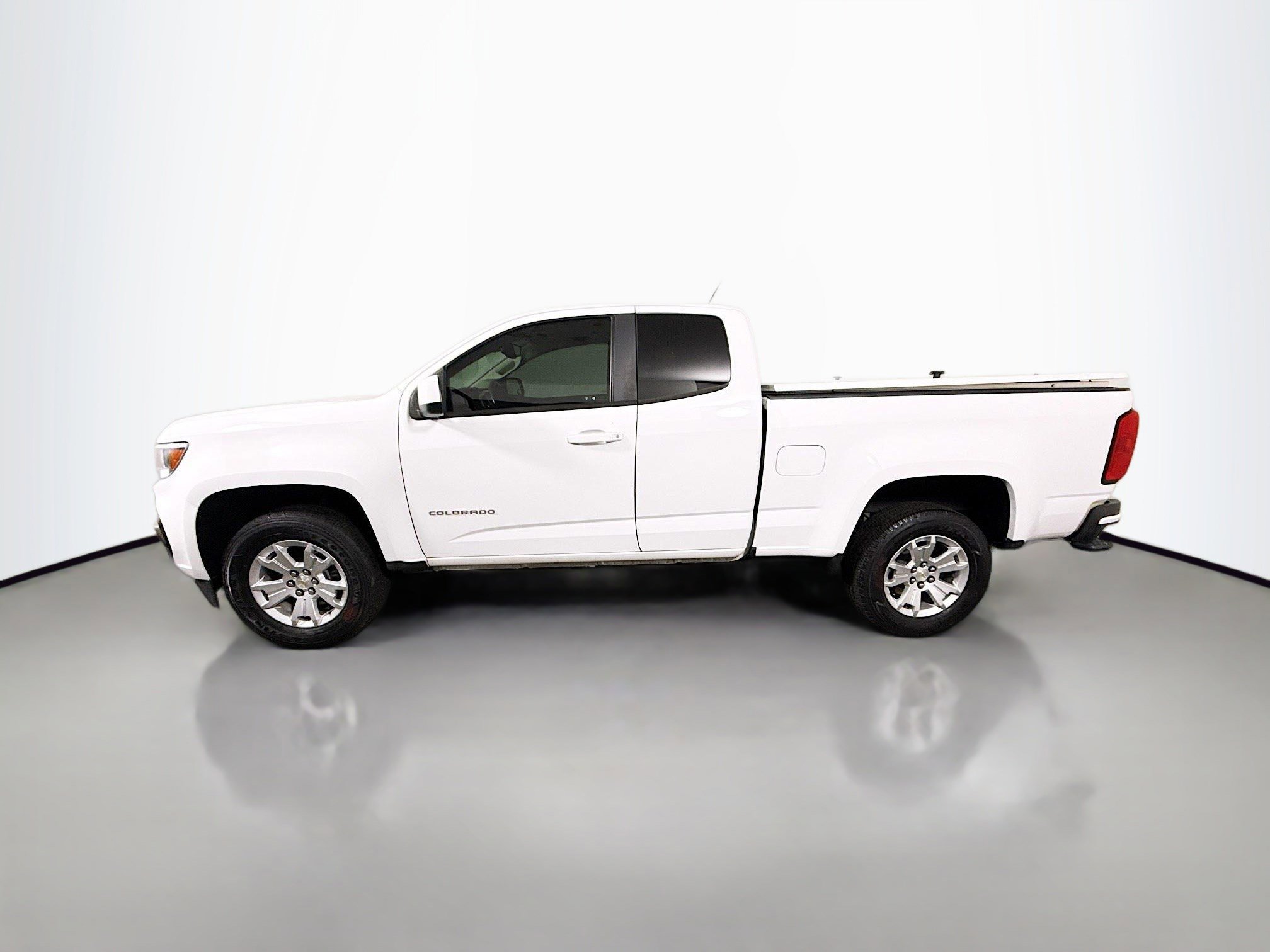 Used 2022 Chevrolet Colorado LT w/ Fleet Safety Package image 6