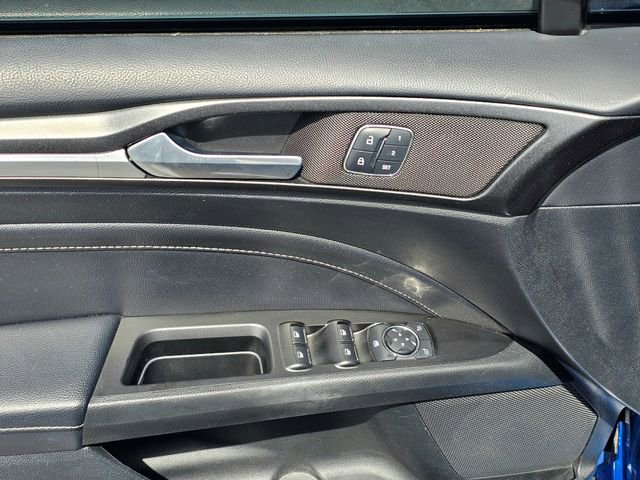 Used 2017 Ford Fusion Titanium FWD image 20