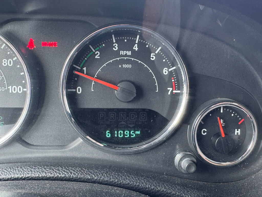 Used 2017 Jeep Wrangler Unlimited Sahara w/ Connectivity Group AWD/4WD image 20