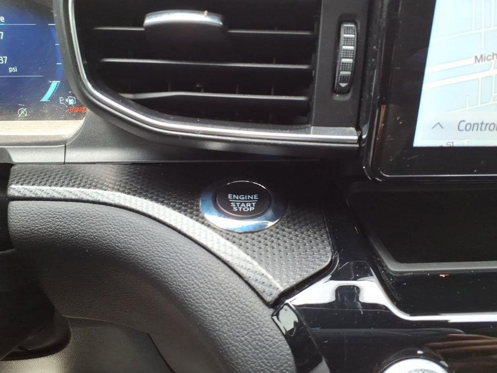 Used 2022 Ford Explorer ST w/ Equipment Group 401A AWD/4WD image 27