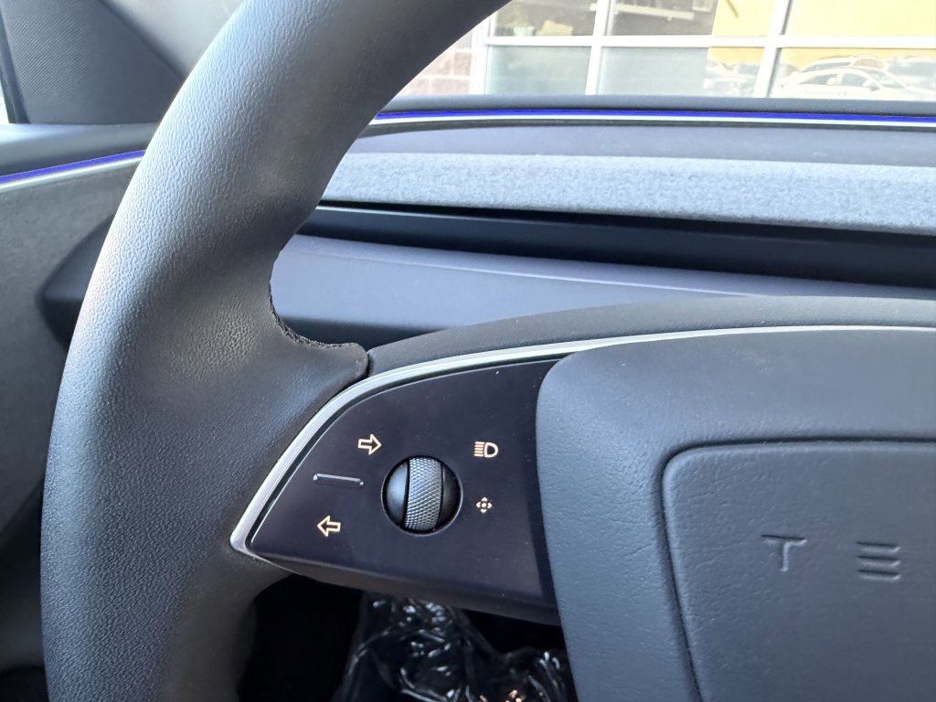 Used 2025 Tesla Model 3 Long Range image 33