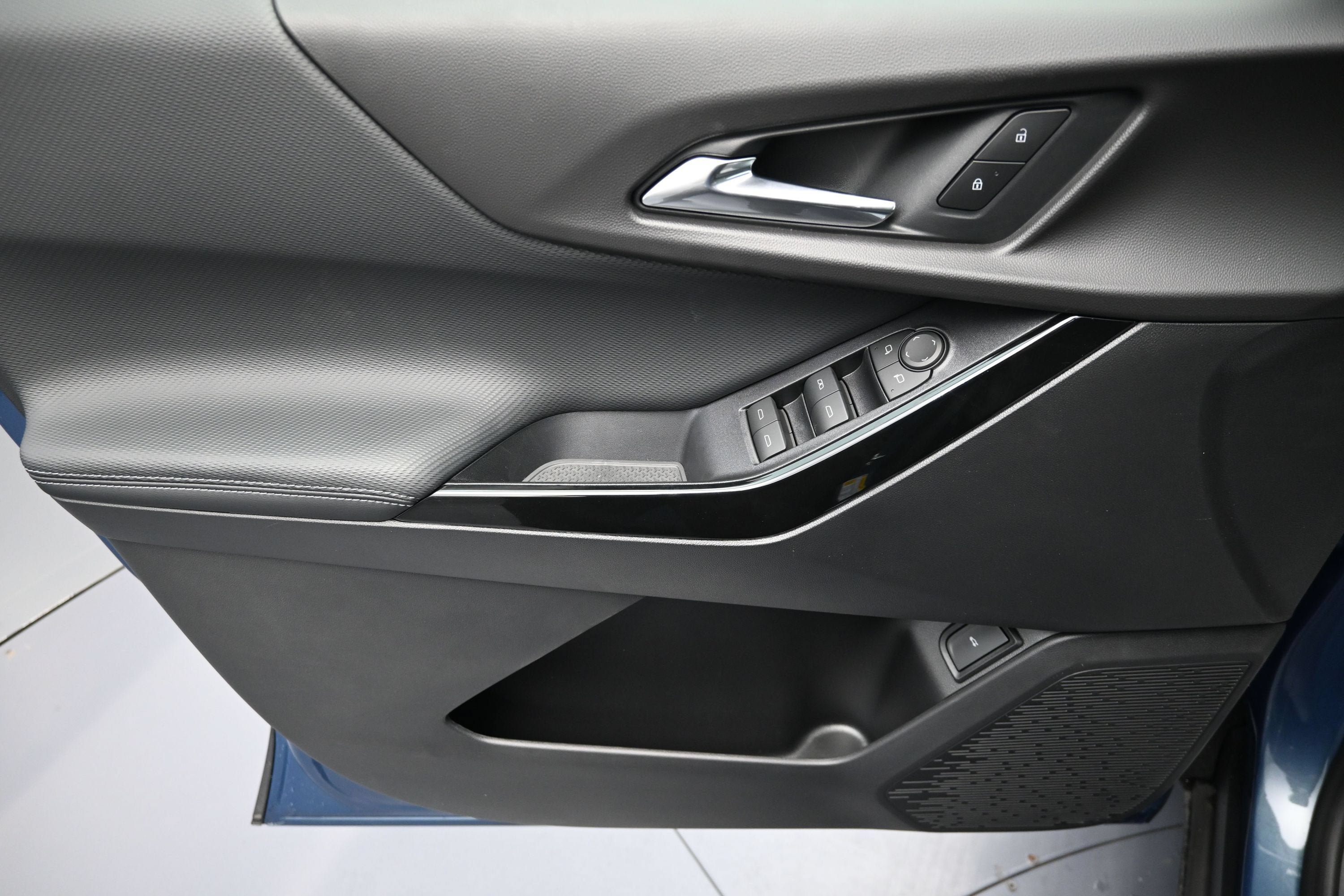 New 2027 Chevrolet Equinox LT FWD image 26