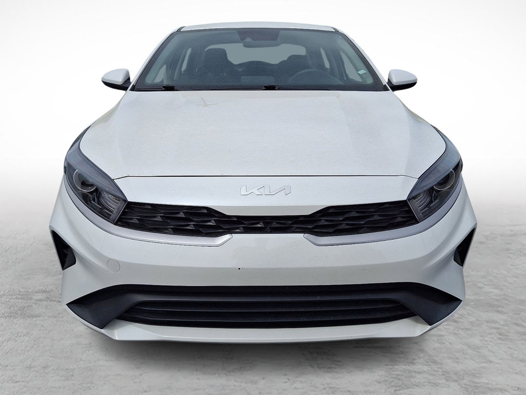 Used 2023 Kia Forte LXS FWD image 2