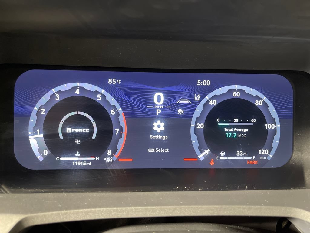 Certified 2025 Toyota Tacoma TRD Off-Road AWD/4WD image 18