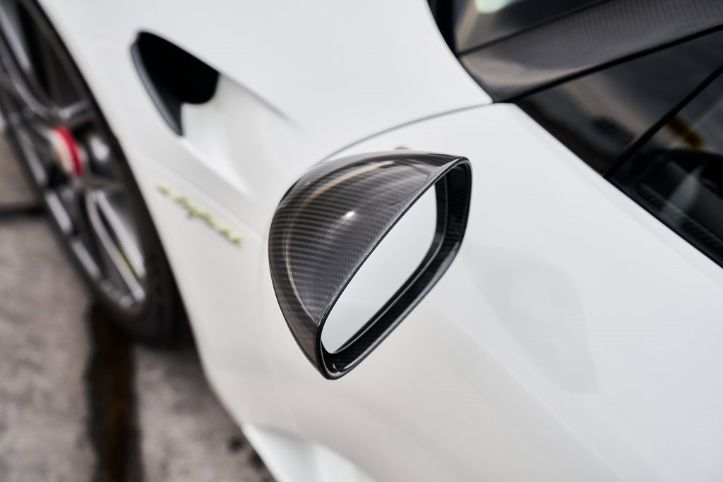 Used 2015 Porsche 918 Spyder image 13