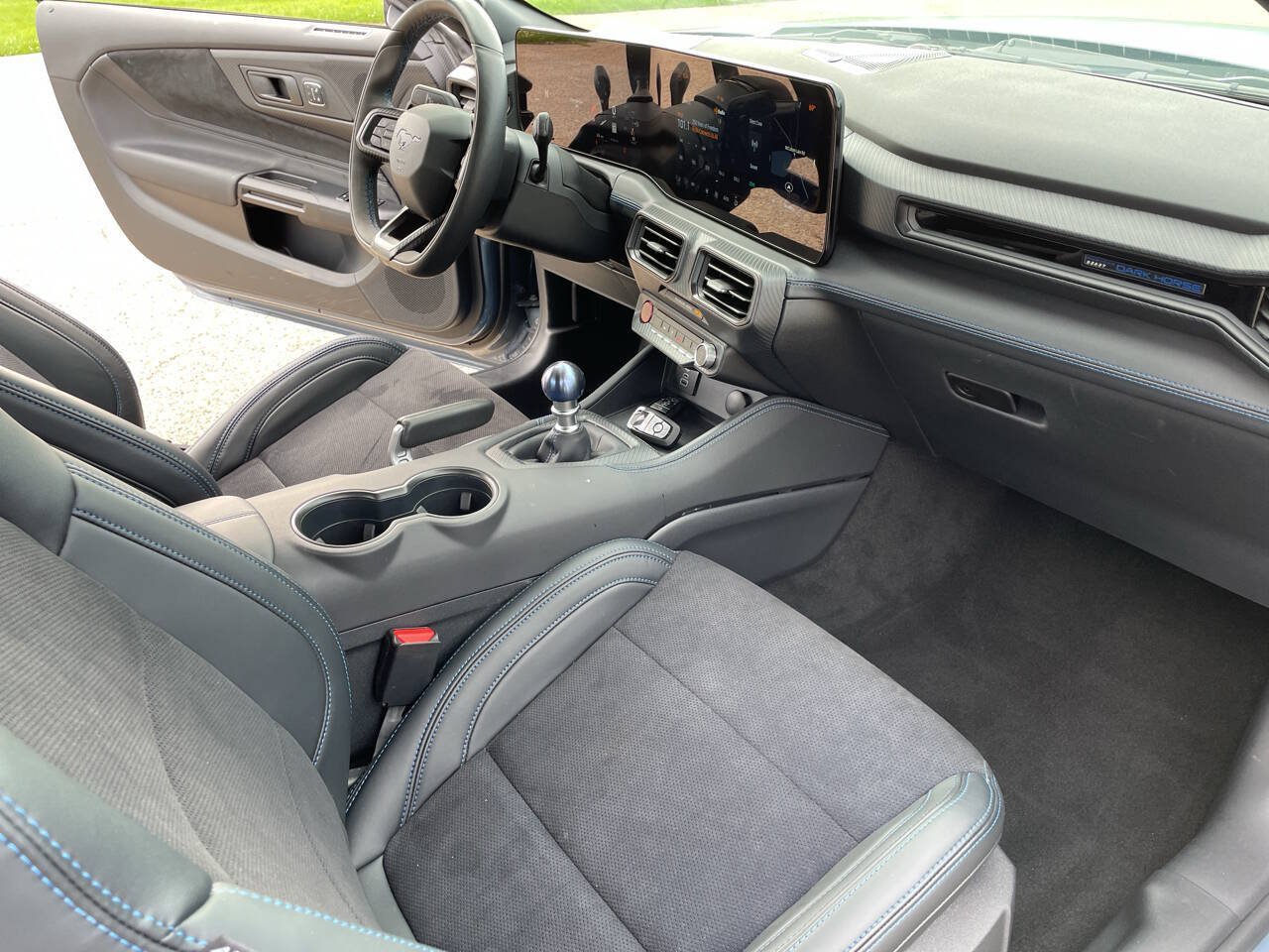 Used 2025 Ford Mustang Dark Horse RWD image 8