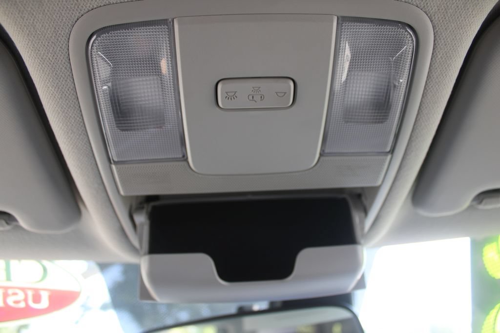 Certified 2025 Kia Soul LX w/ LX Technology Package FWD image 45