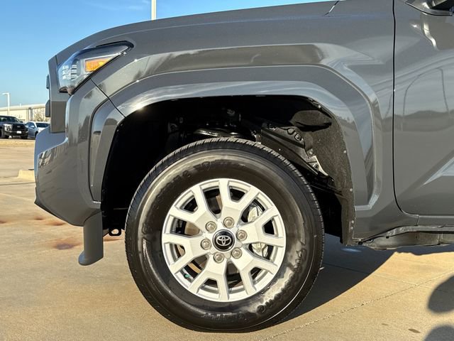 Used 2025 Toyota Tacoma SR5 image 5