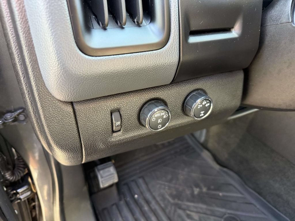 Used 2016 Chevrolet Colorado Z71 AWD/4WD image 20