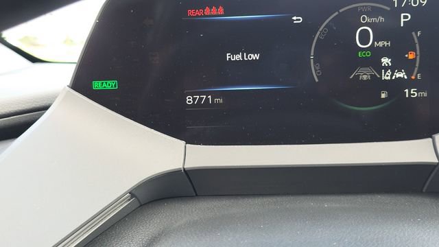 Used 2024 Toyota Prius Limited w/ Limited Premium Package FWD image 24