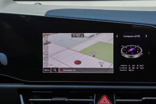 Certified 2025 Kia Niro EX FWD image 15