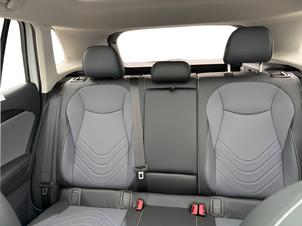 New 2026 Volkswagen Tiguan SE AWD/4WD image 24