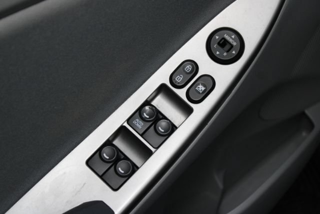 Used 2016 Hyundai Accent SE FWD image 9