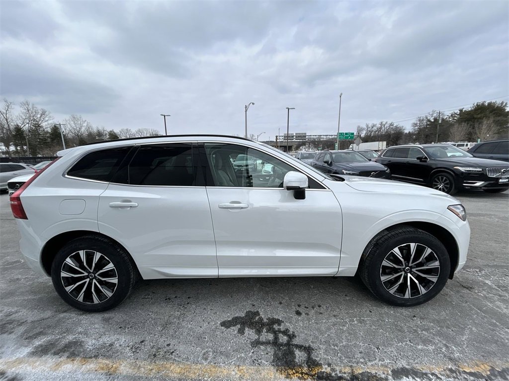 Certified 2023 Volvo XC60 B5 Core w/ Climate Package image 9
