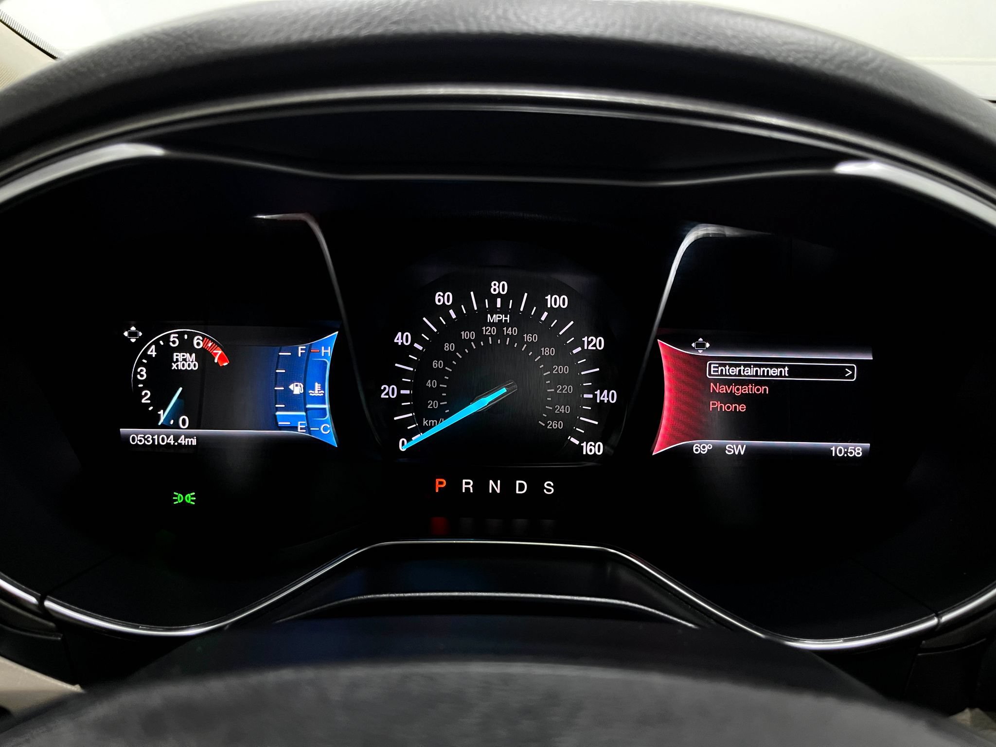 Used 2018 Ford Fusion SE w/ Fusion SE Technology Package FWD image 23