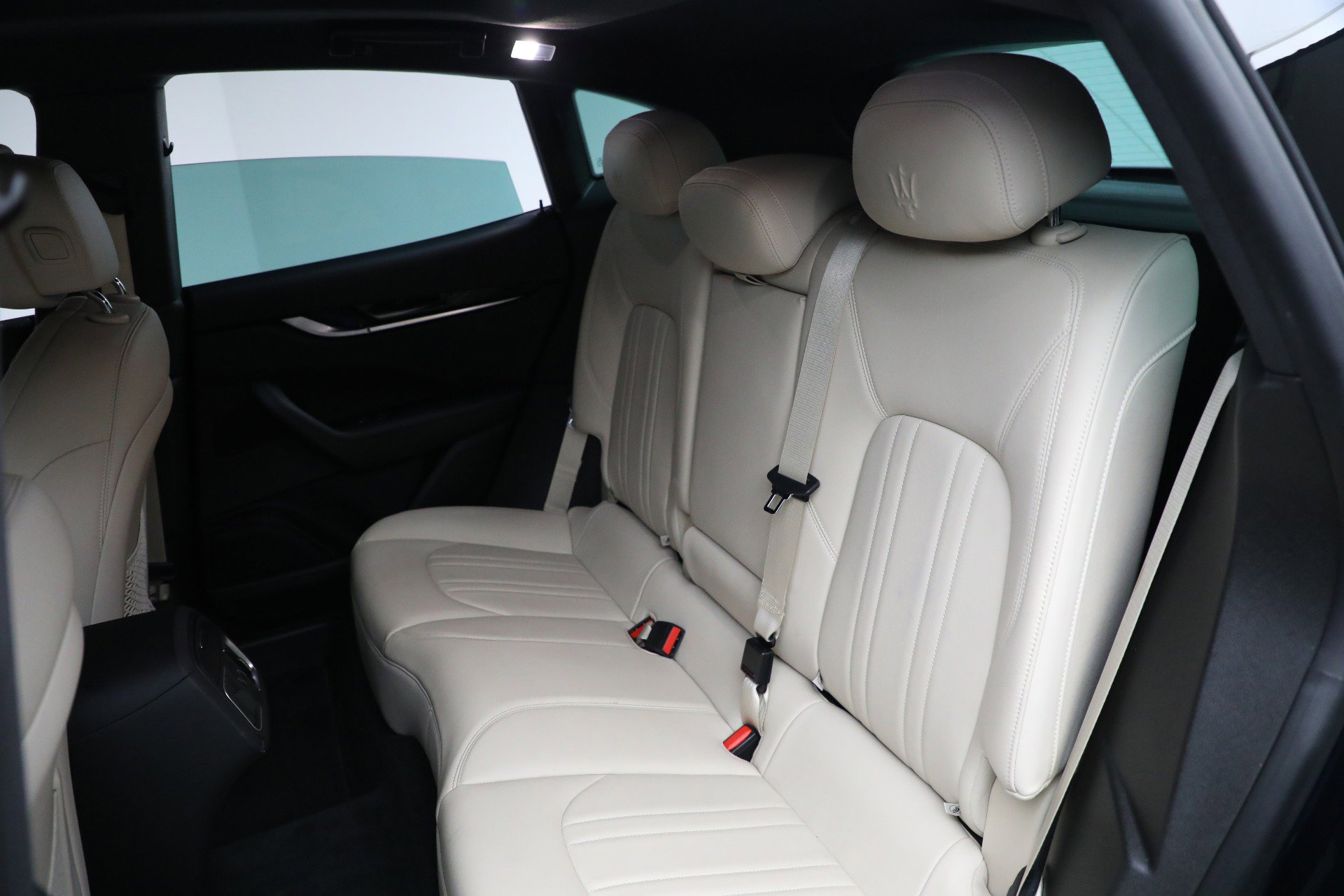 Used 2019 Maserati Levante image 17