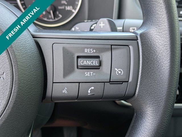 Used 2024 Nissan Rogue S image 21