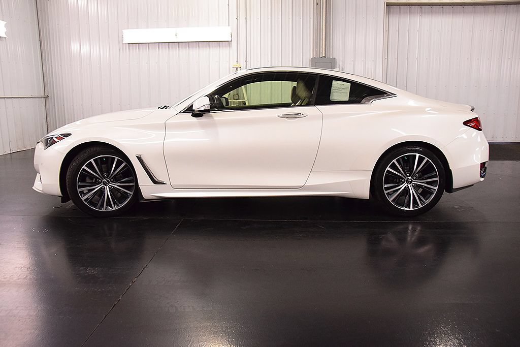 Used 2022 INFINITI Q60 3.0t Luxe w/ Essential Package AWD/4WD image 4