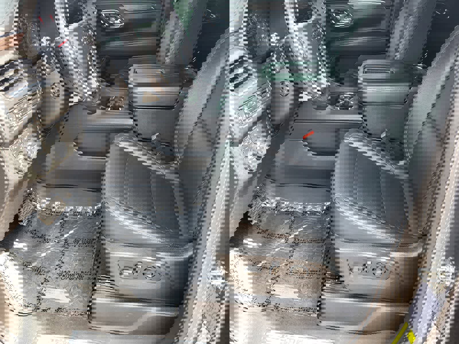 Used 2021 Chevrolet Tahoe Z71 w/ Luxury Package image 28