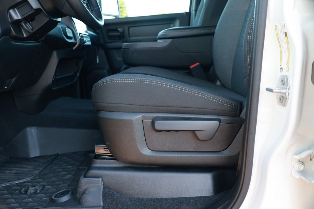 New 2026 RAM 3500 Tradesman AWD/4WD image 18