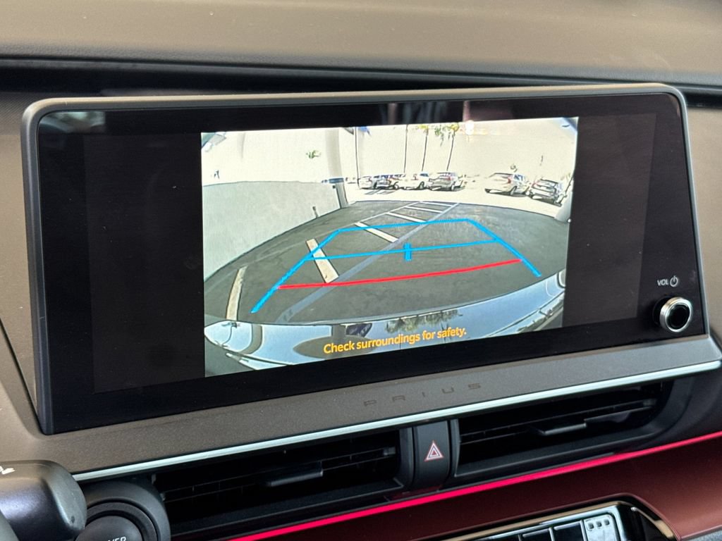 Used 2026 Toyota Prius Plug-In Hybrid FWD image 19