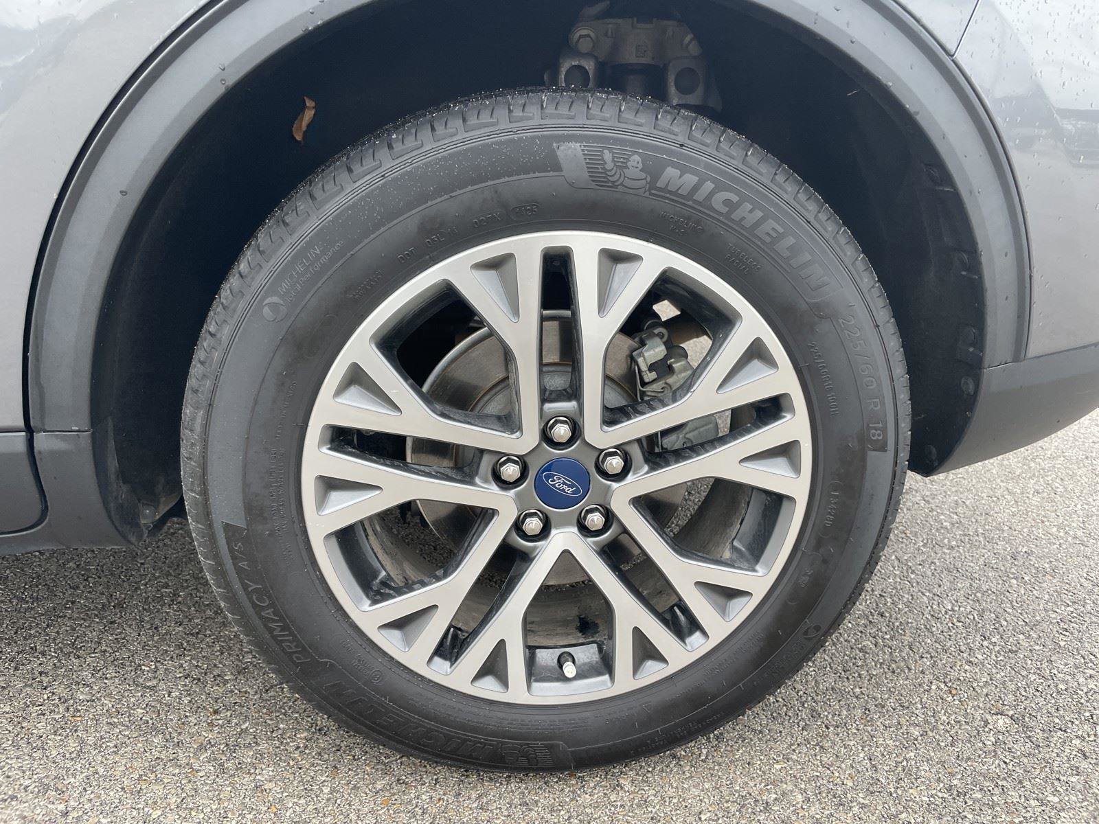 Used 2022 Ford Escape SEL image 37