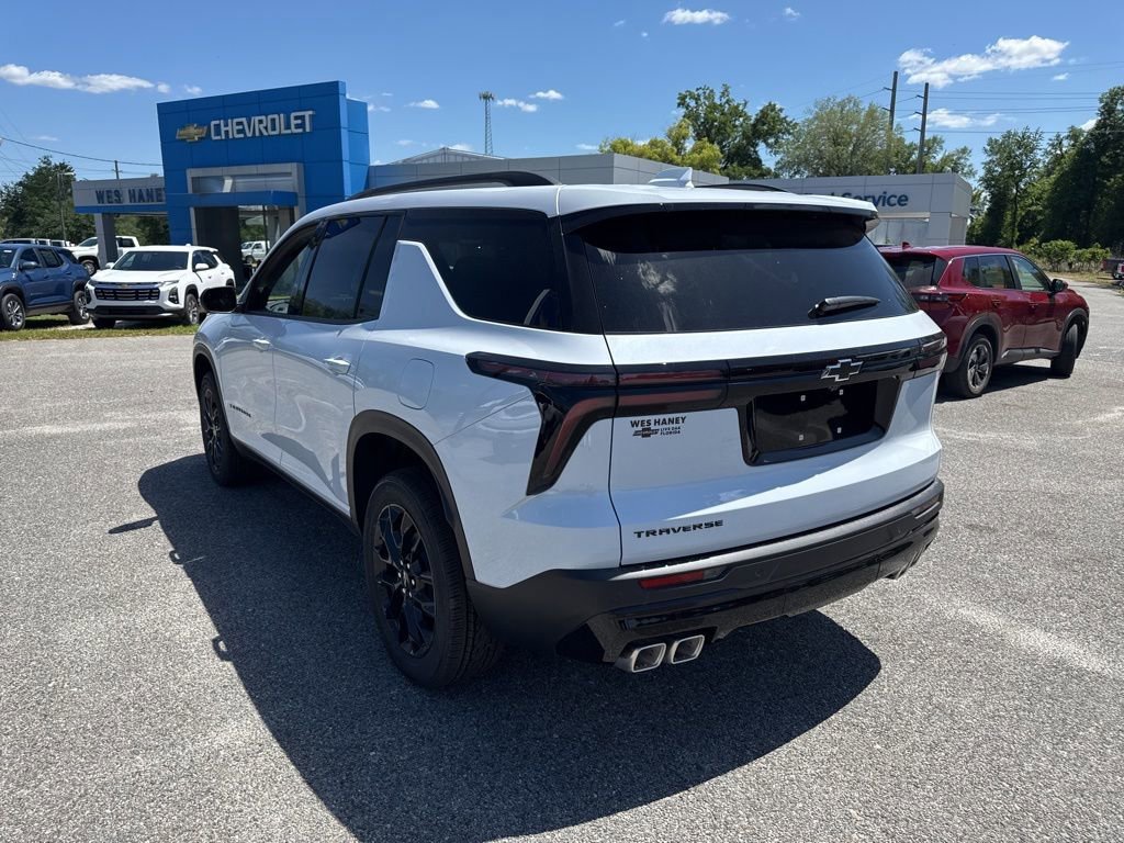 New 2026 Chevrolet Traverse LT w/ Midnight/Sport Edition FWD image 5