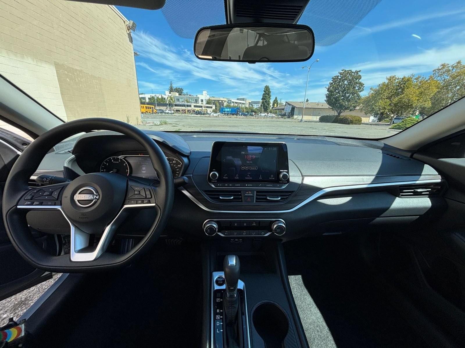 Used 2026 Nissan Altima 2.5 SV FWD image 28
