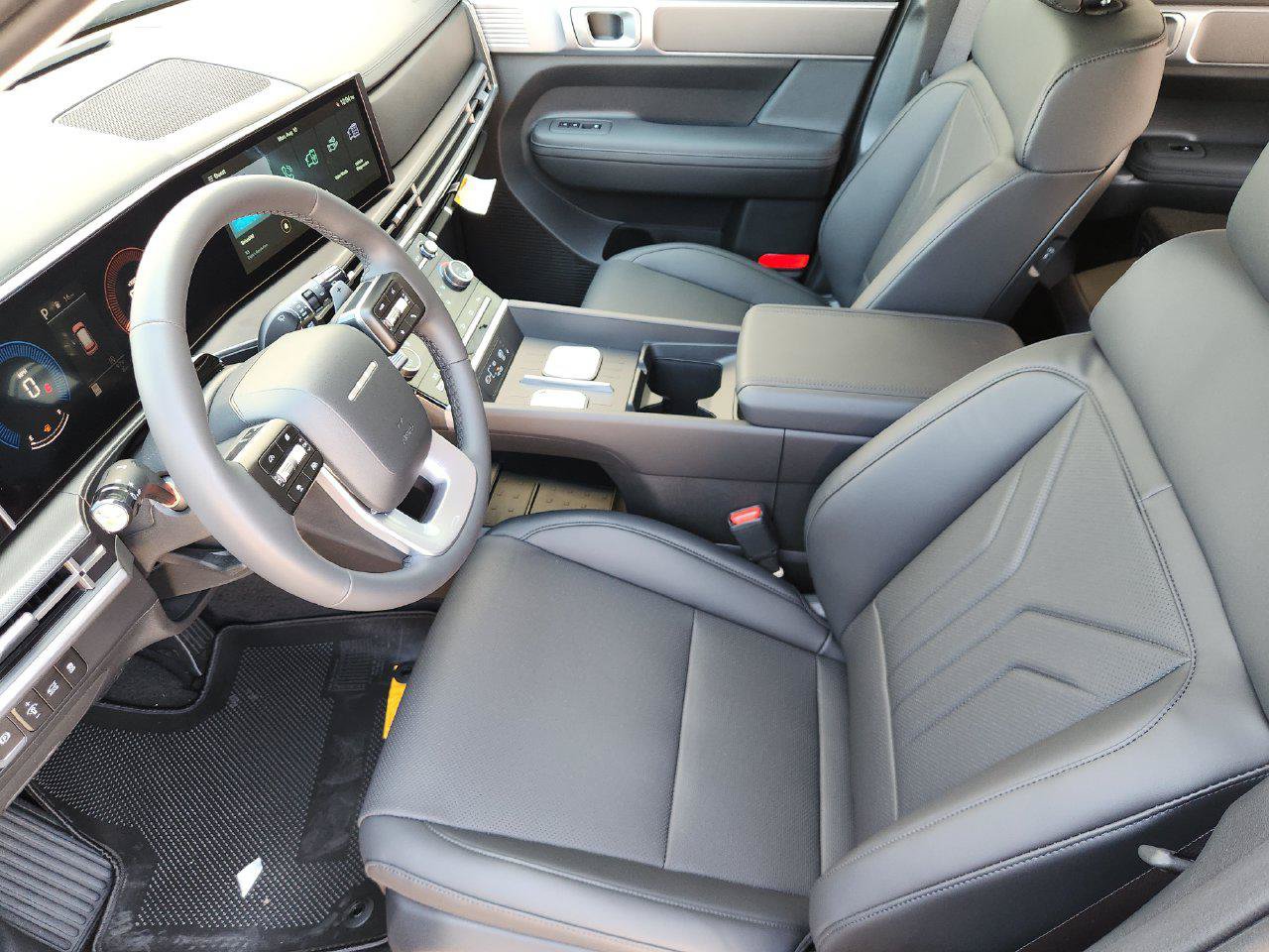 New 2027 Hyundai Santa Fe SEL FWD image 9