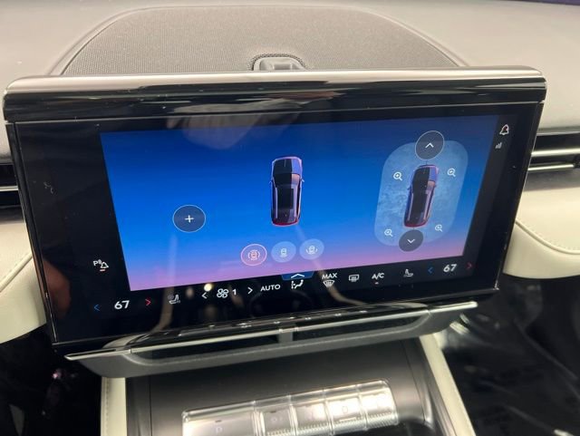 Certified 2025 Lincoln Nautilus Reserve AWD/4WD image 17