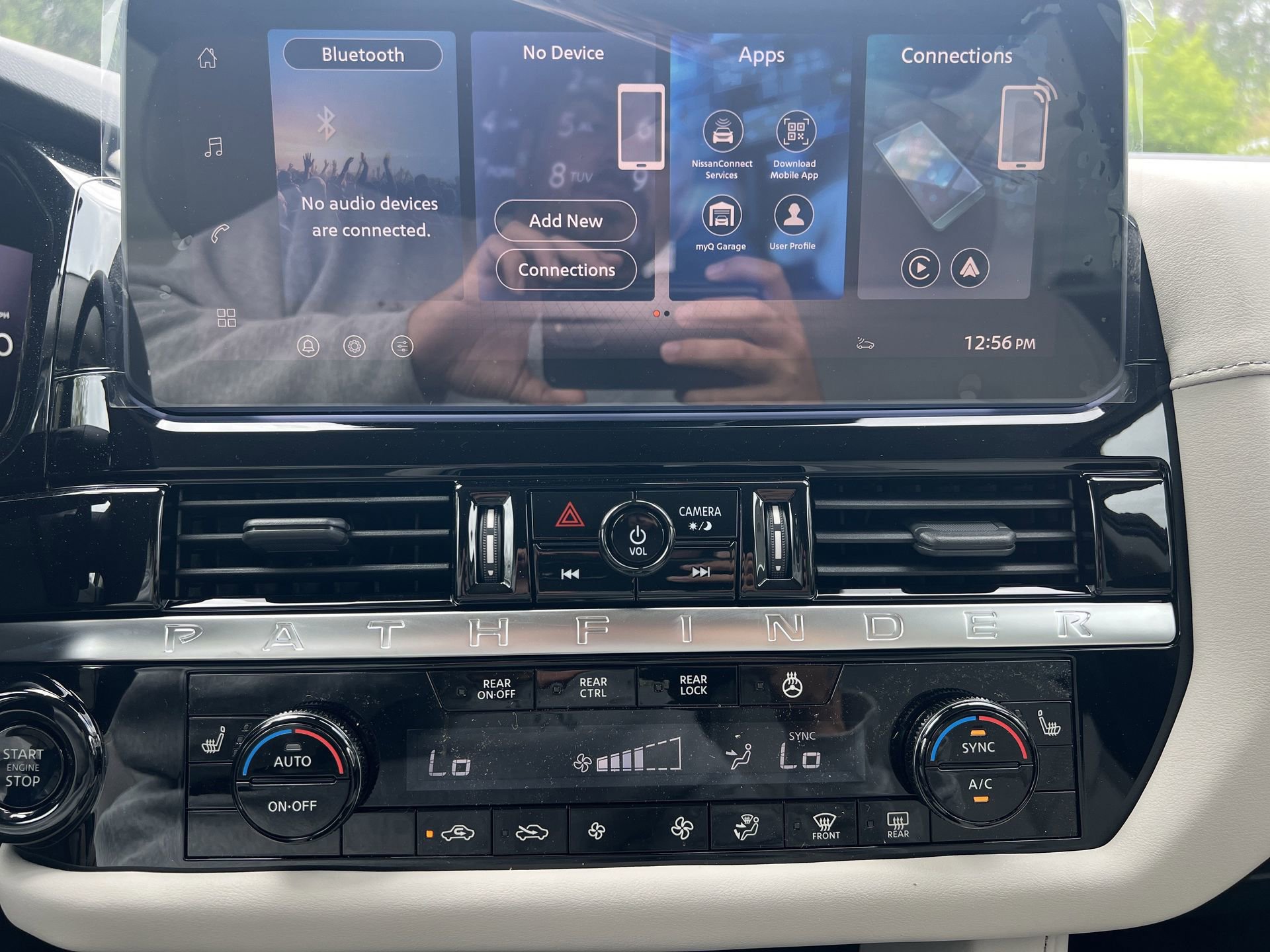 New 2026 Nissan Pathfinder SL image 5