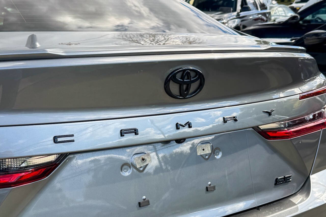 Used 2025 Toyota Camry Hybrid image 14