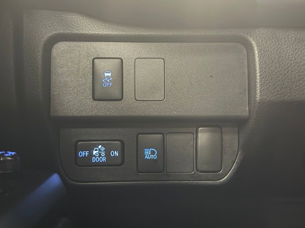 Used 2022 Toyota Tacoma SR w/ SR Convenience Package RWD image 15