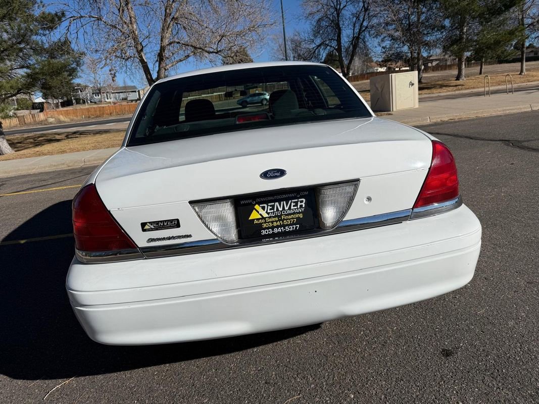 Used 2008 Ford Crown Victoria RWD image 7