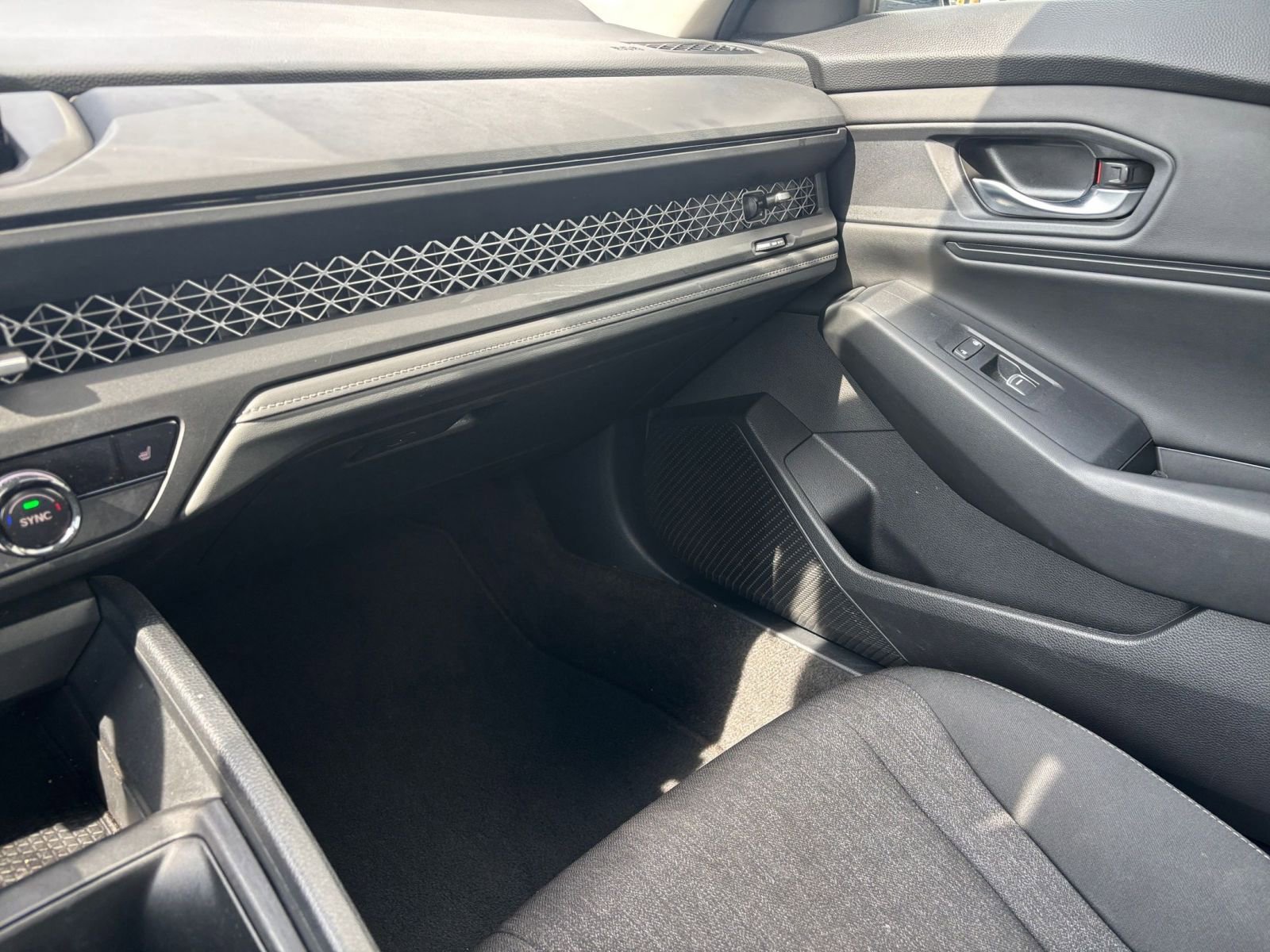 Used 2024 Honda Accord EX image 36