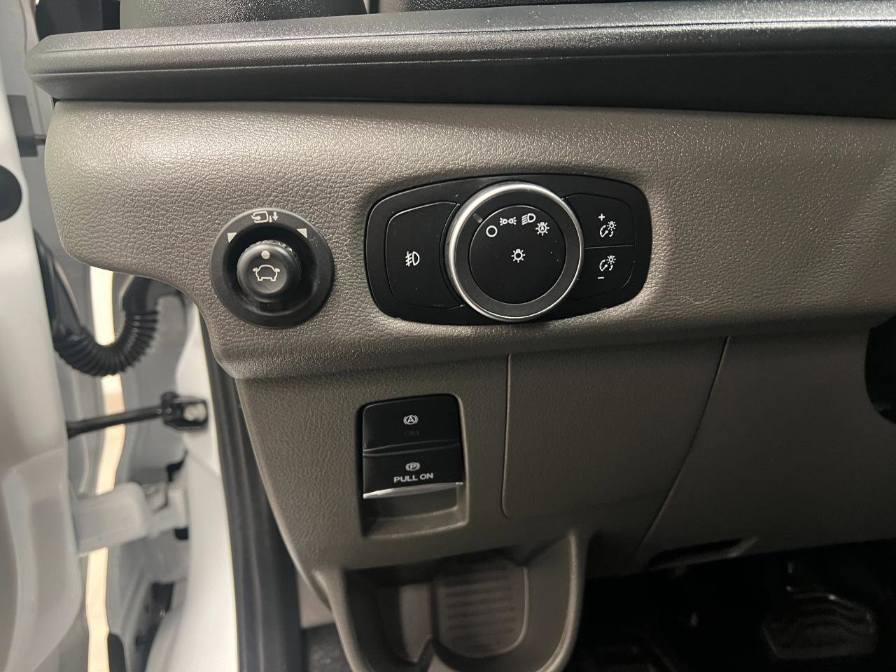 Used 2024 Ford Transit 350 XLT image 29