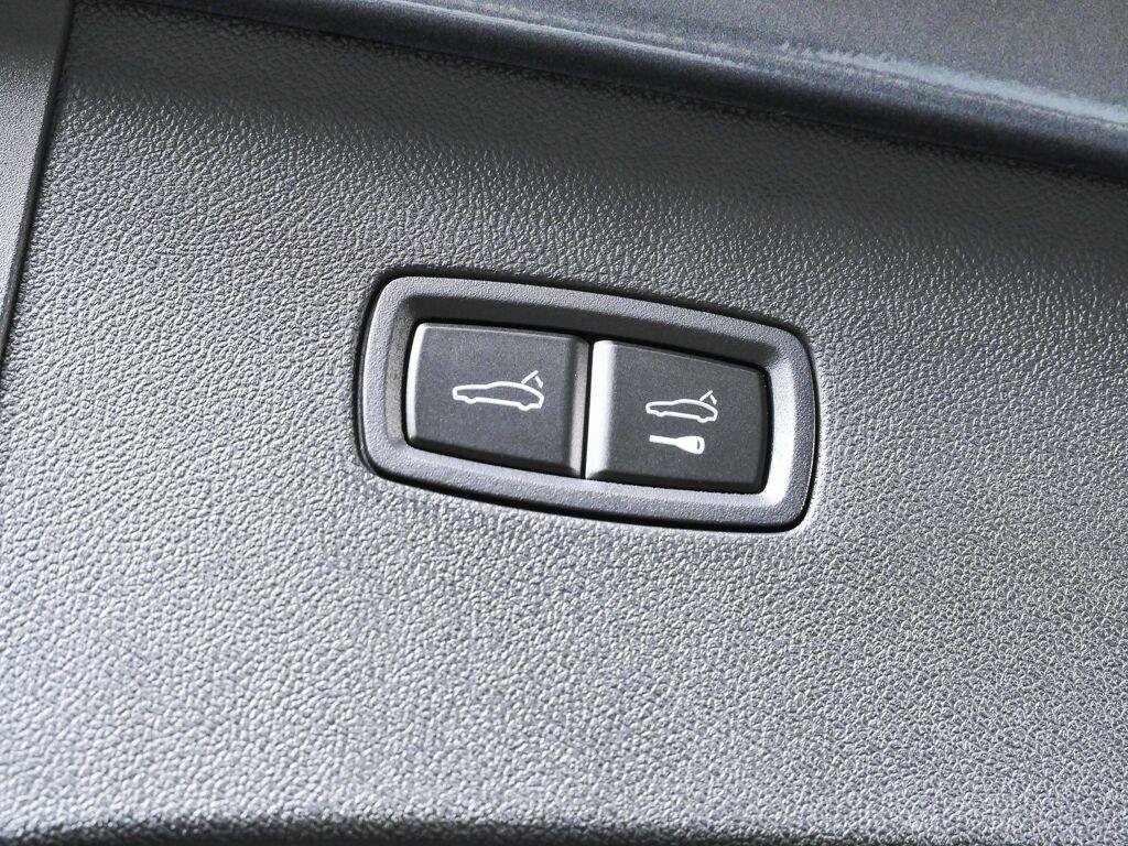 New 2026 Porsche Cayenne Coupe AWD/4WD image 33