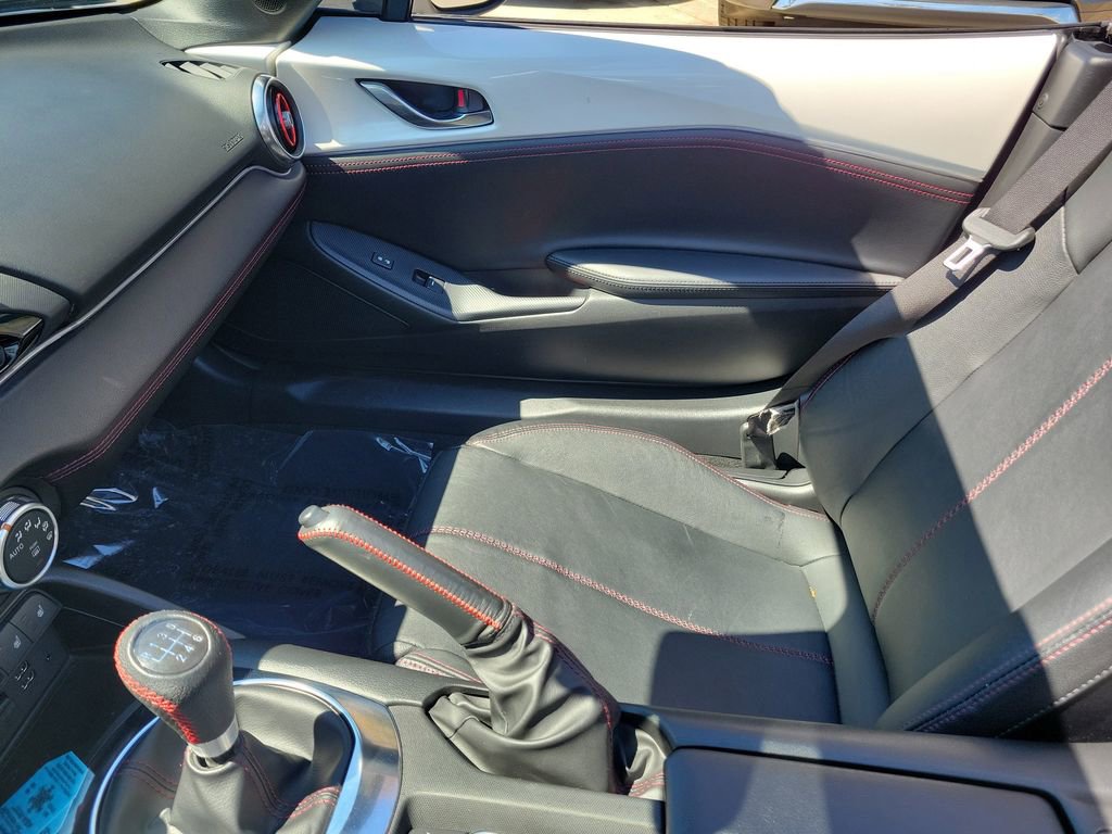 Used 2018 MAZDA MX-5 Miata Grand Touring RWD image 34