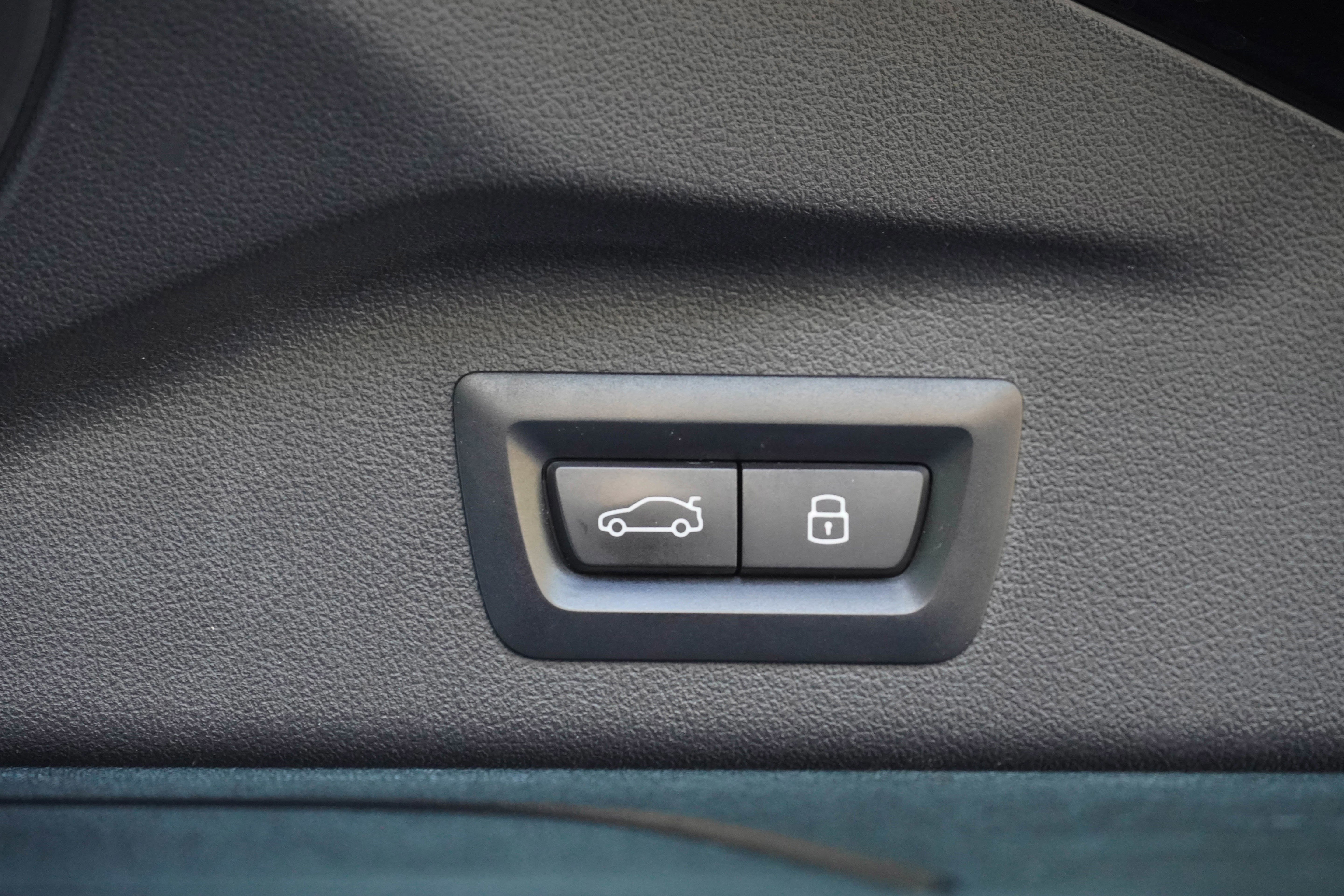 Certified 2024 BMW X7 M60i w/ Executive Package image 39