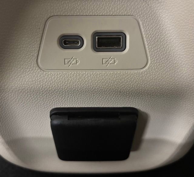 Used 2023 Buick Envision Avenir FWD image 20