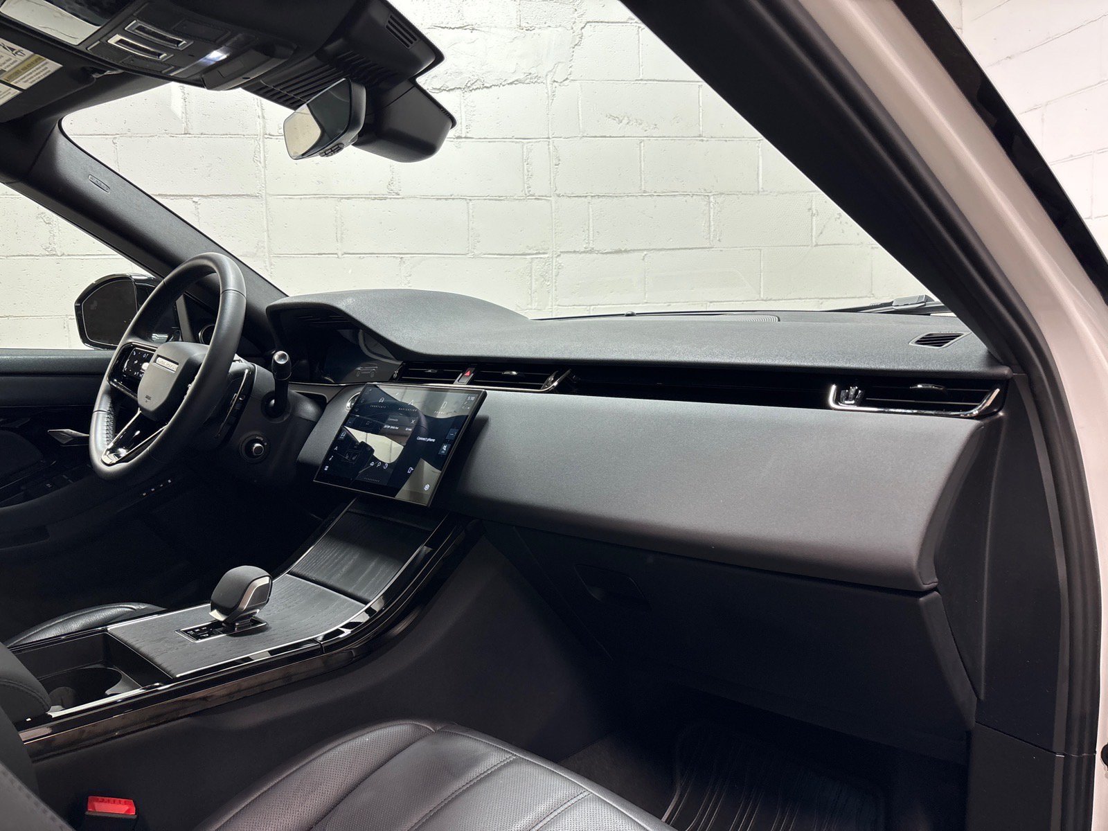Used 2026 Land Rover Range Rover Evoque S AWD/4WD image 30
