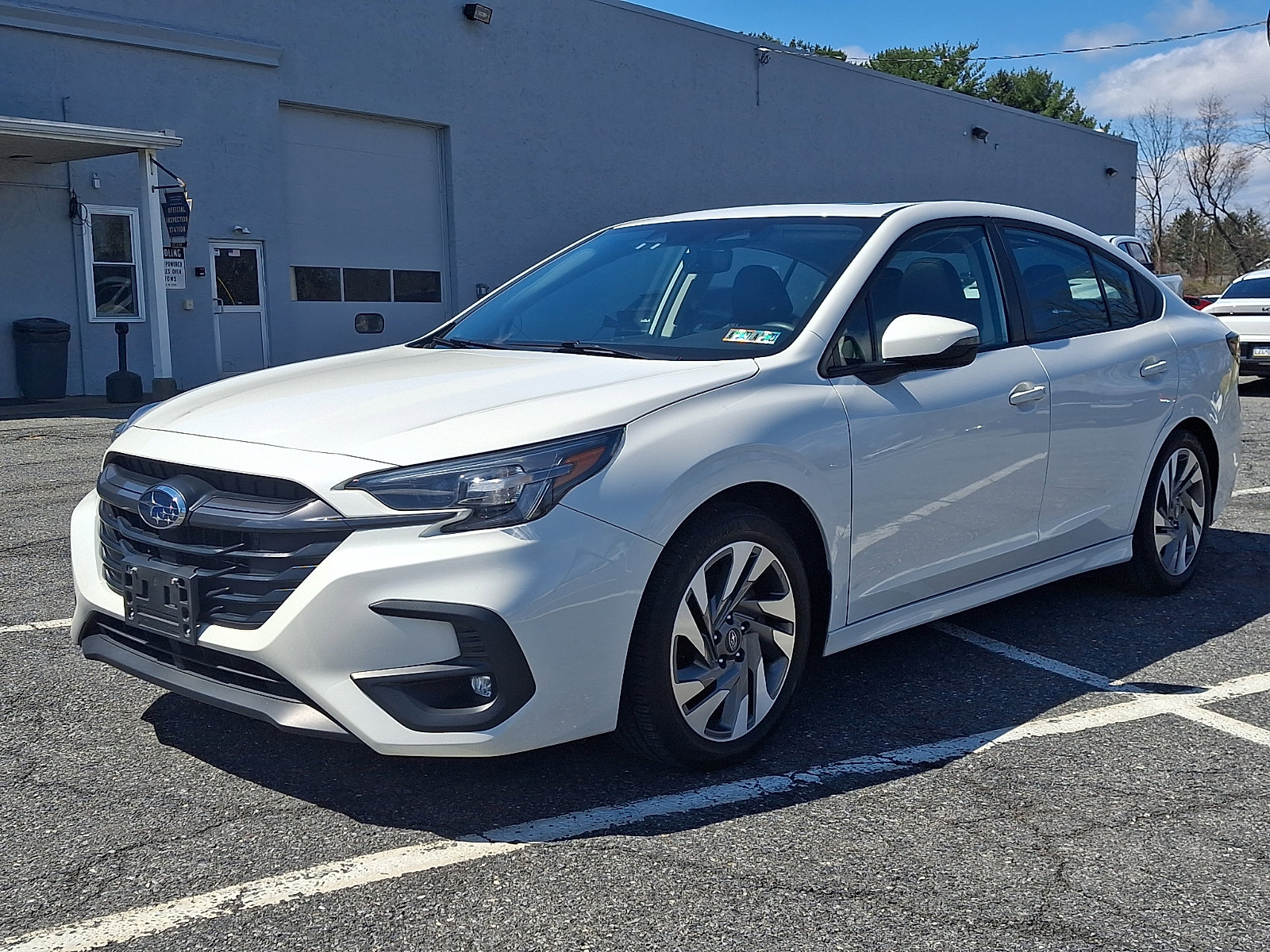 Used 2024 Subaru Legacy Limited image 3